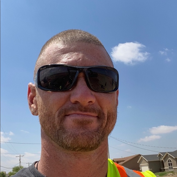 Meet your Posher, Joshua - Picture 1 of 1